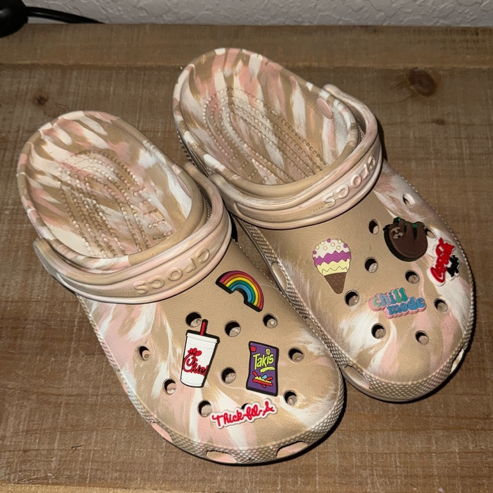 Crocs
